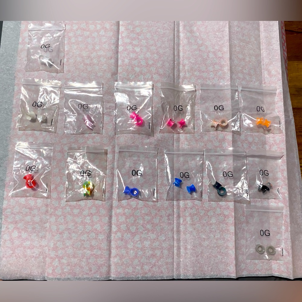 0G/8mm Size Gauges. 14 Pairs.